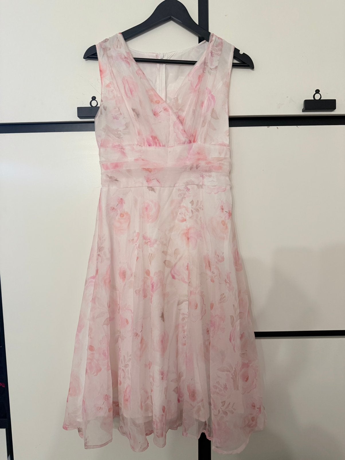 Prachtige jurk nog helemaal nieuw maat S, Kleding | Dames, Galajurk, Wit, Nieuw, Ophalen of Verzenden