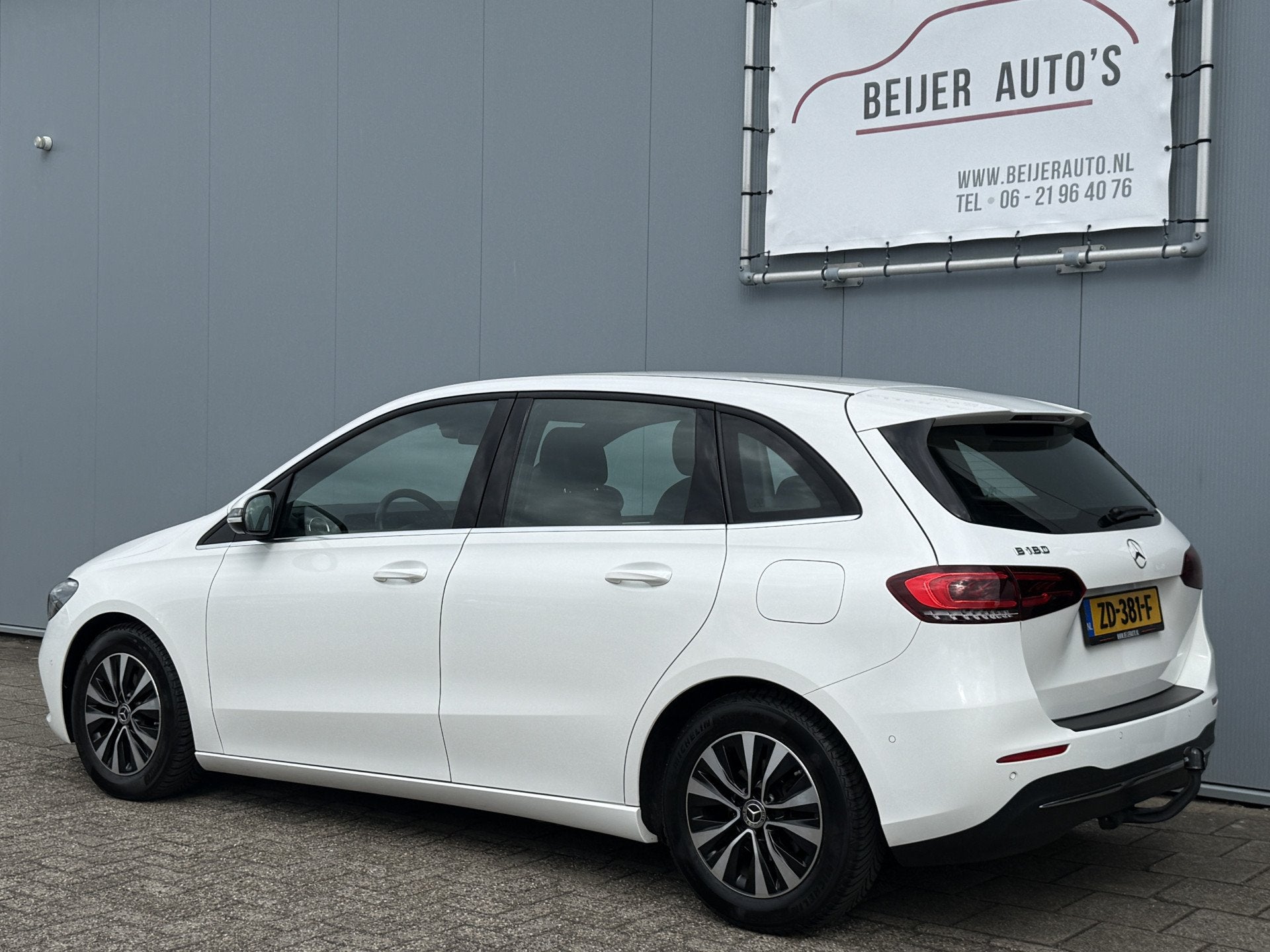 Mercedes-Benz B-Klasse 180 Business Solution Automaat Trekha, 136 pk, Gebruikt, Euro 6, 4 cilinders