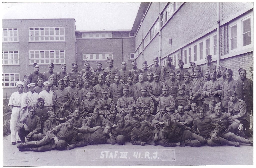 Reprofoto Foto - Militair Militairen Uniform Kepi Kazerne, Foto, Ophalen of Verzenden, Zo goed als nieuw, Voor 1940