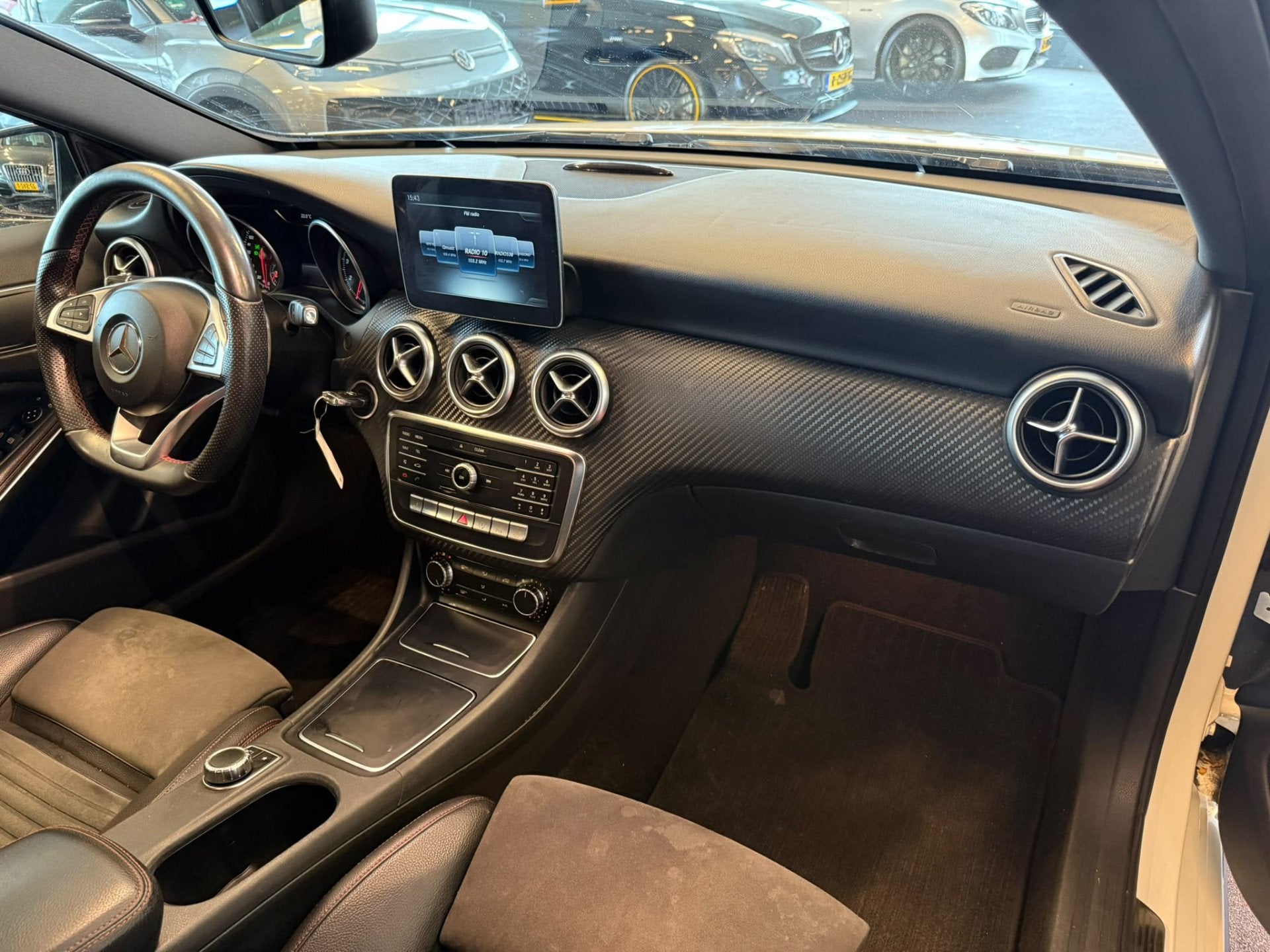 Mercedes-Benz A-Klasse 180 AMG Night Edition Plus Automaat |, Auto's, Gebruikt, 4 cilinders, Met garantie (alle), 1595 cc