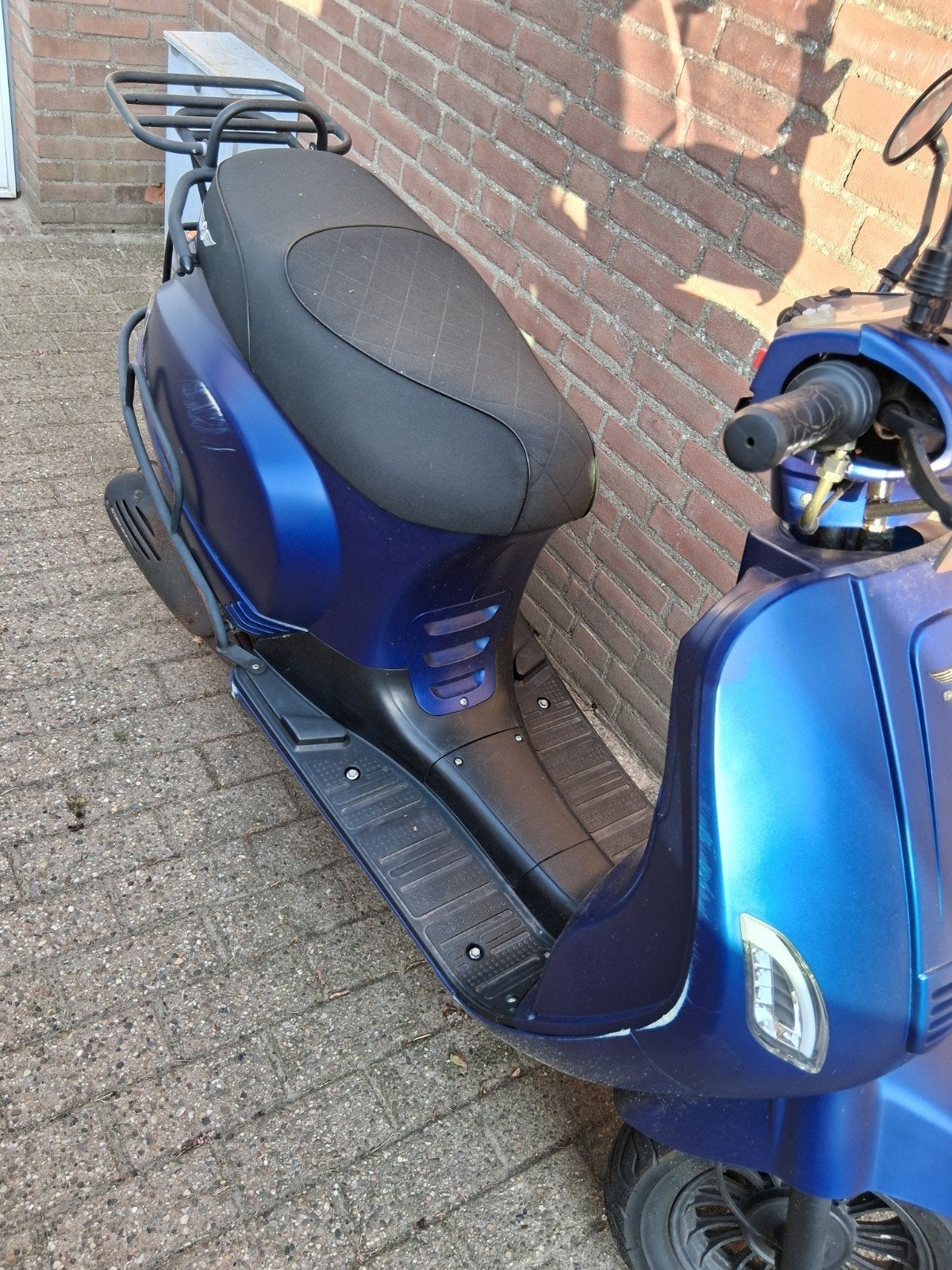 DJJD scooter 2021, Fietsen en Brommers, Ophalen of Verzenden, Zo goed als nieuw, Benzine, Overige merken