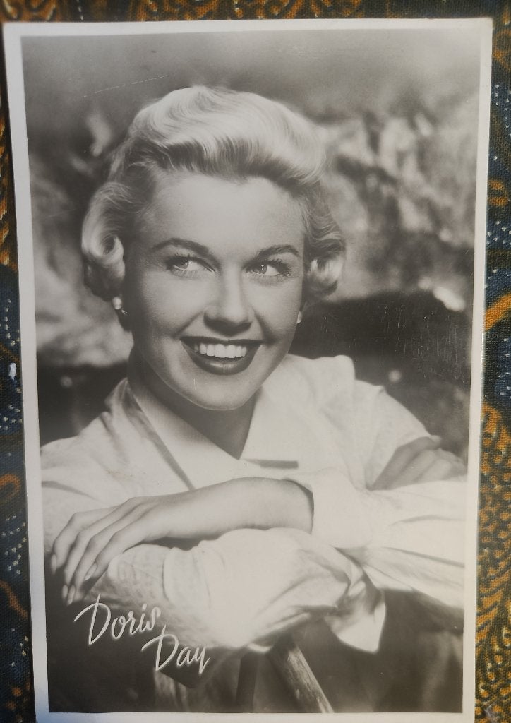 DORIS DAY ANSICHTKAART 10 KAART FOTO VINTAGE retro, Verzenden, 1940 tot 1960, Ongelopen, Sterren en Beroemdheden