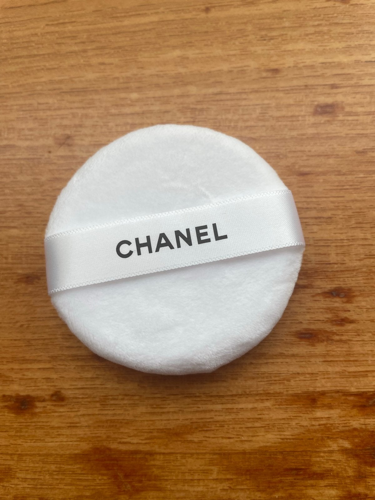 Chanel powder puff - nieuw en heerlijk zacht, Gehele gezicht, Wit, Nieuw, Ophalen of Verzenden