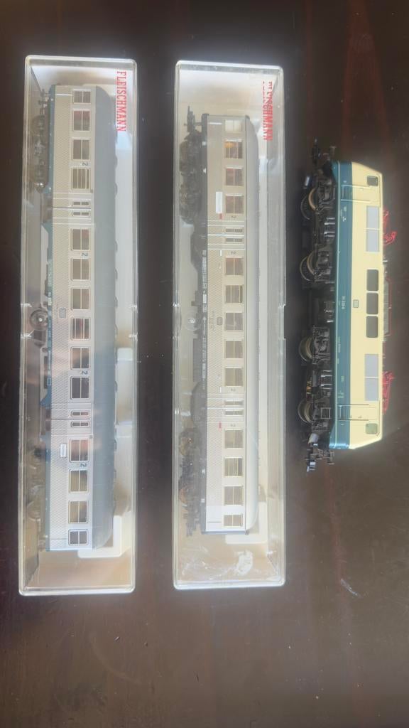 Fleischmann BR111 Digitaal met Sound (DCC) met Zilverlingen, Hobby en Vrije tijd, Modeltreinen | H0, Gelijkstroom, Fleischmann