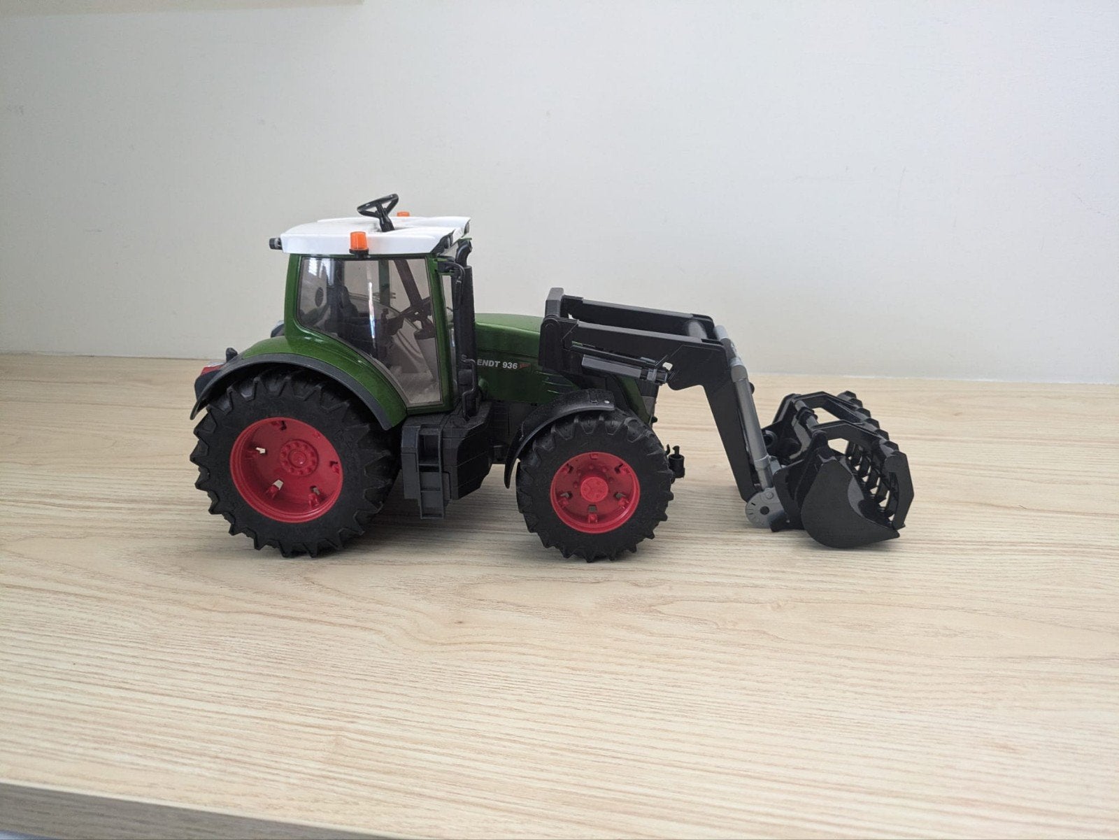 Bruder Fendt 936 Vario Tractor met voorlader, Ophalen of Verzenden, Gebruikt