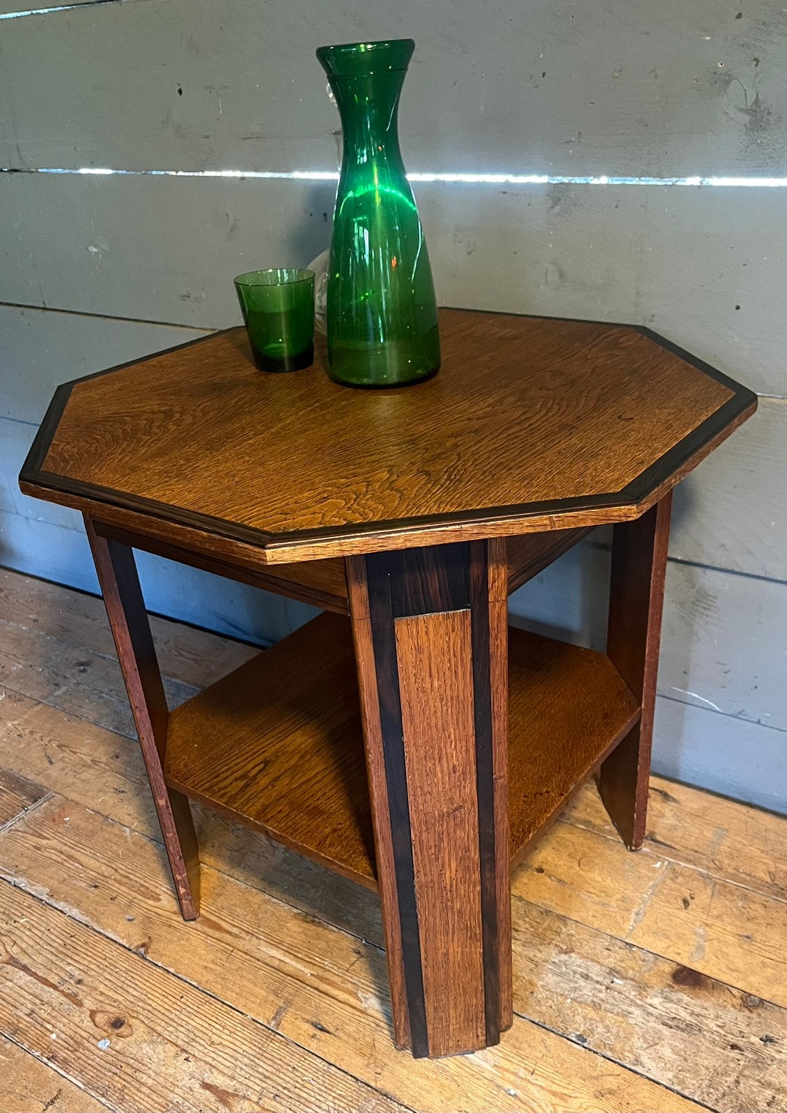 Amsterdamse school bijzettafel, Ophalen