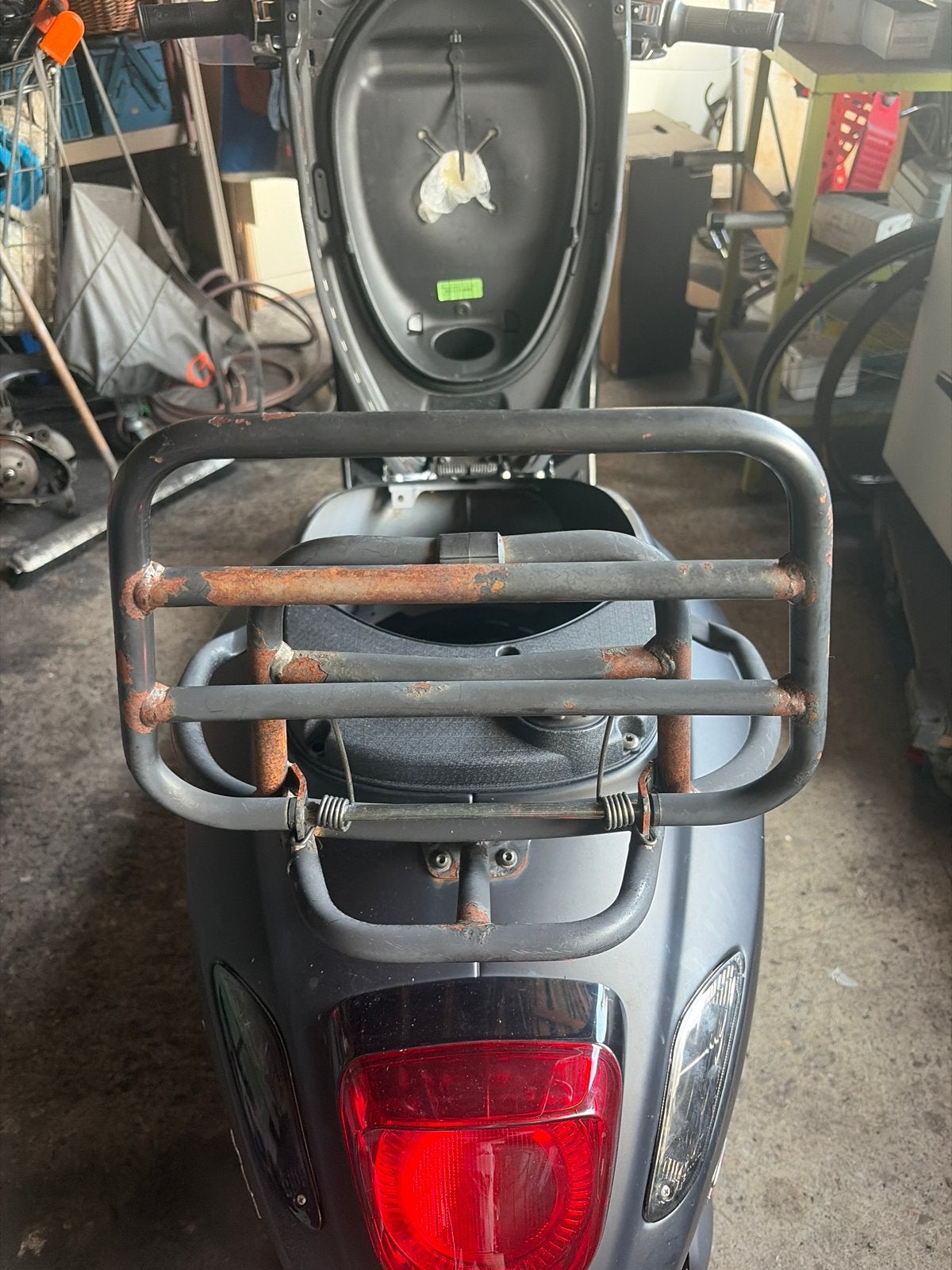 Vespa Sprint/Primavera Achterrek Bagagedrager - Gebruikt, Ophalen of Verzenden, Gebruikt, Overige typen, Vespa