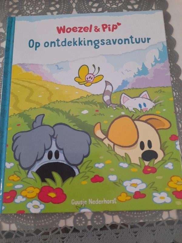 boek guusje nederhorst - woezel & pip op ontdekkingsavontuur, Ophalen of Verzenden, Zo goed als nieuw, 2 tot 3 jaar