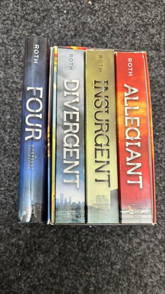 Divergent Serie Boeken (Engels) - Veronica Roth, Ophalen of Verzenden, Gelezen, Amerika