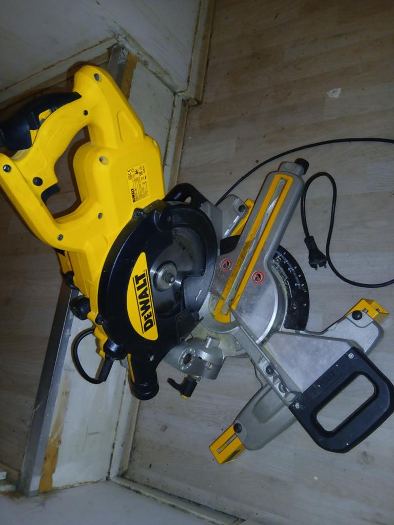 Dewalt Dws 774 QS afkortzaag  216mm, Ophalen of Verzenden