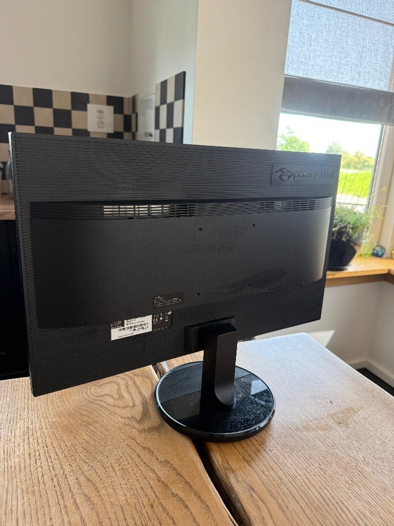 24 Inch Full HD Monitor – Werkt Perfect!, Packard Bell, Kantelbaar, Full HD, Ophalen of Verzenden