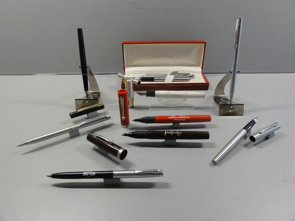 SHEAFFER PENNEN - SET  STANDAARDS ENZ..., Verzamelen, Met doosje, Ophalen of Verzenden, Zo goed als nieuw, Pennenset