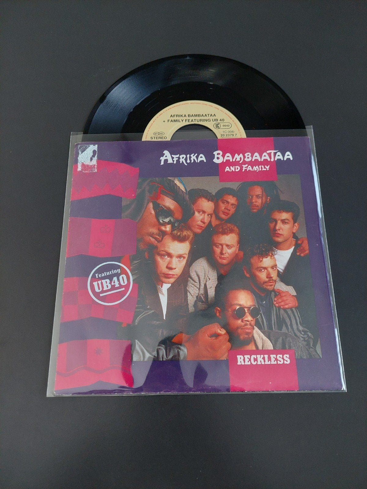 Afrika bambaataa & ub40 reckless, Ophalen of Verzenden, Gebruikt, 7 inch