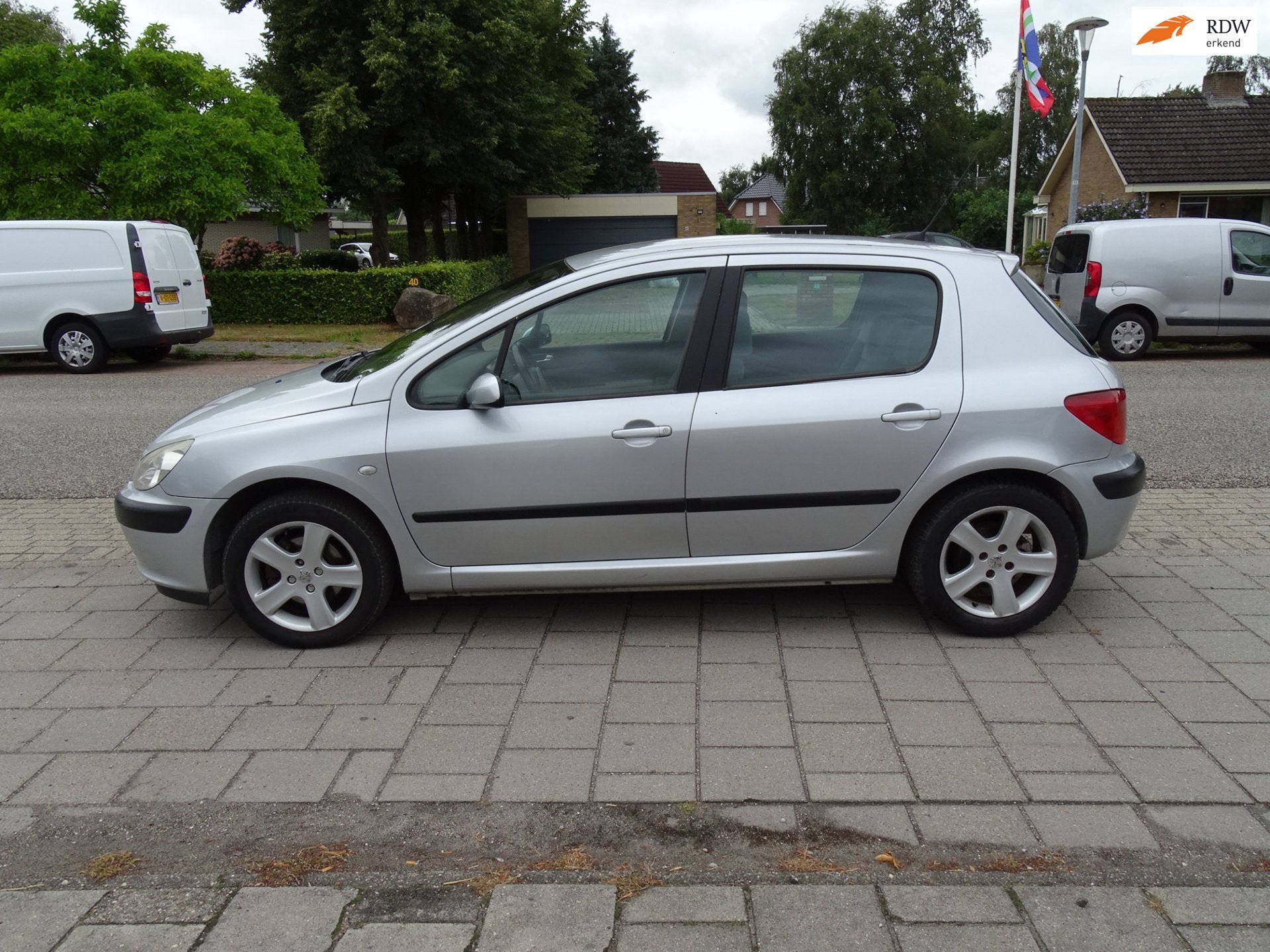 Peugeot 307 2.0-16V XT, Elektrische ramen, 136 pk, 4 cilinders, 1194 kg