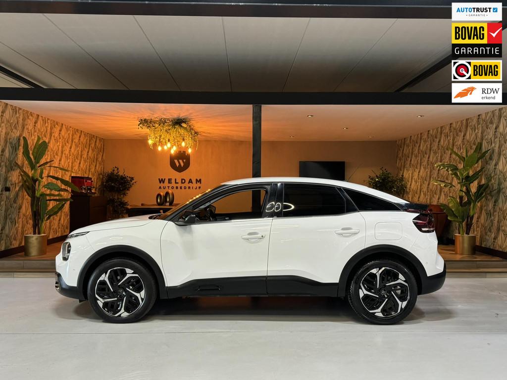 Citroen C4 1.2 Puretech Shine Garantie Head-Up Carplay Camer, Gebruikt, Zwart, 1199 cc, Leder en Stof