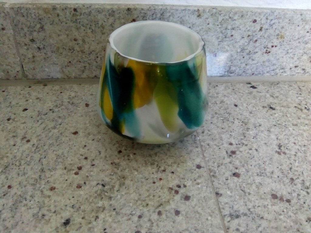 Glazen bloempotje wit met meerder kleuren, Tuin en Terras, Overige materialen, Gebruikt, Rond, Ophalen of Verzenden