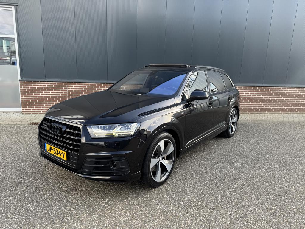 Audi Q7 3.0 TDI 200KW Quattro Pano 7P Standkachel S-Line, Automaat, 241 €/maand, 7 stoelen, Zwart