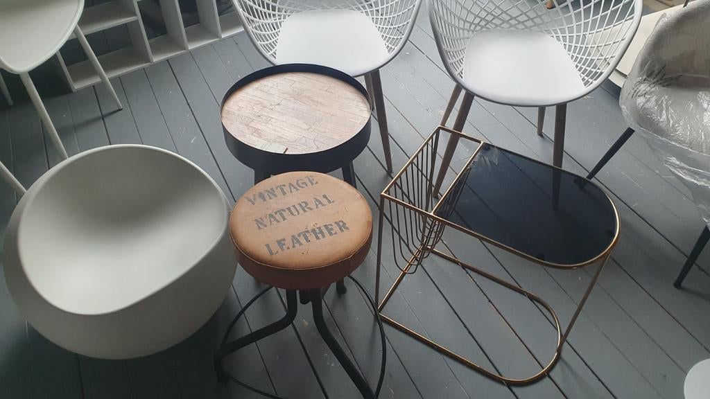 Retro kruk, Ball Chair wit, Bijzettafel rookglas/goudkleur, Ophalen, Gebruikt, Wit, Eén