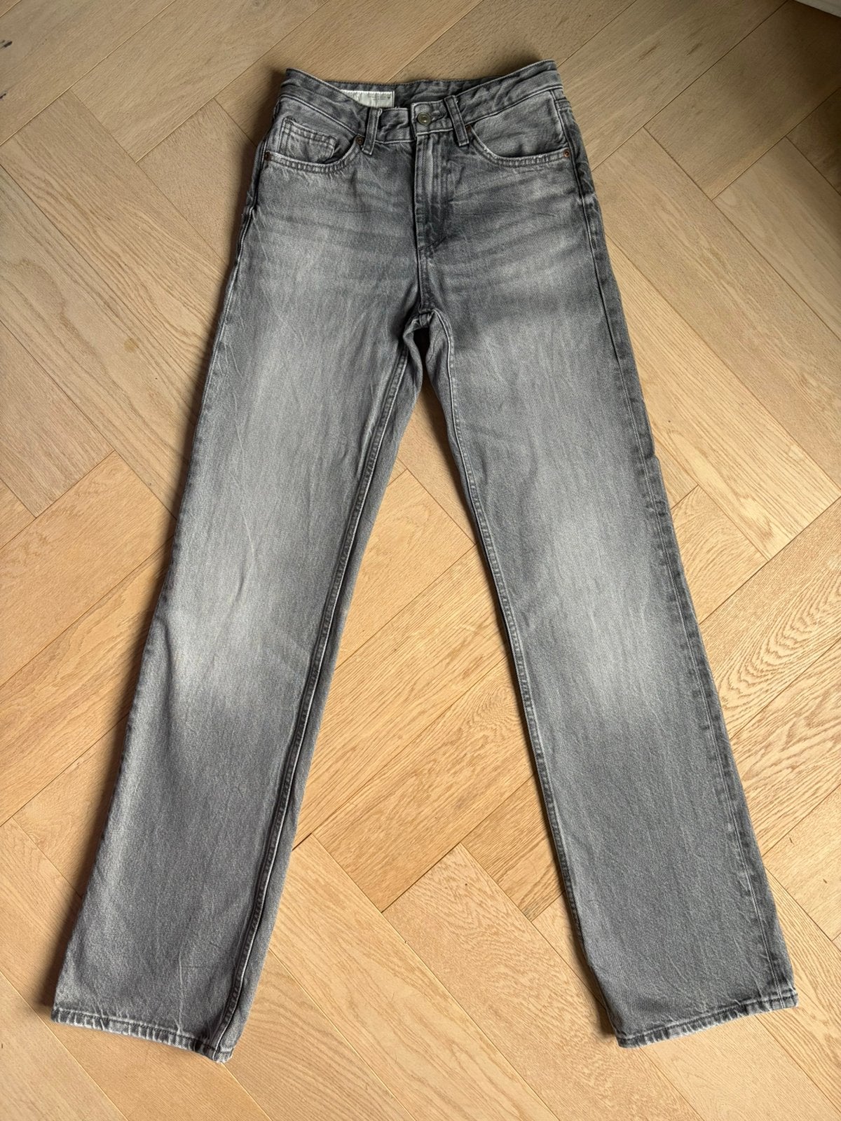 Zara jeans spijkerbroek mt xxs 32 grijs, Kleding | Dames, Spijkerbroeken en Jeans, Ophalen of Verzenden, Zo goed als nieuw, Grijs