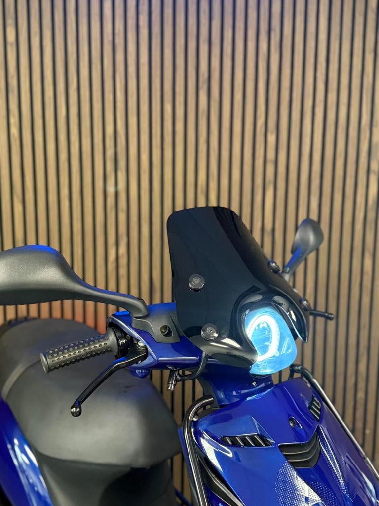 Piaggio Zip 2020 Bmw blue|Sp|Forged carbon|Akra|Full option, Ophalen, Maximaal 45 km/u, Zip, 49 cc