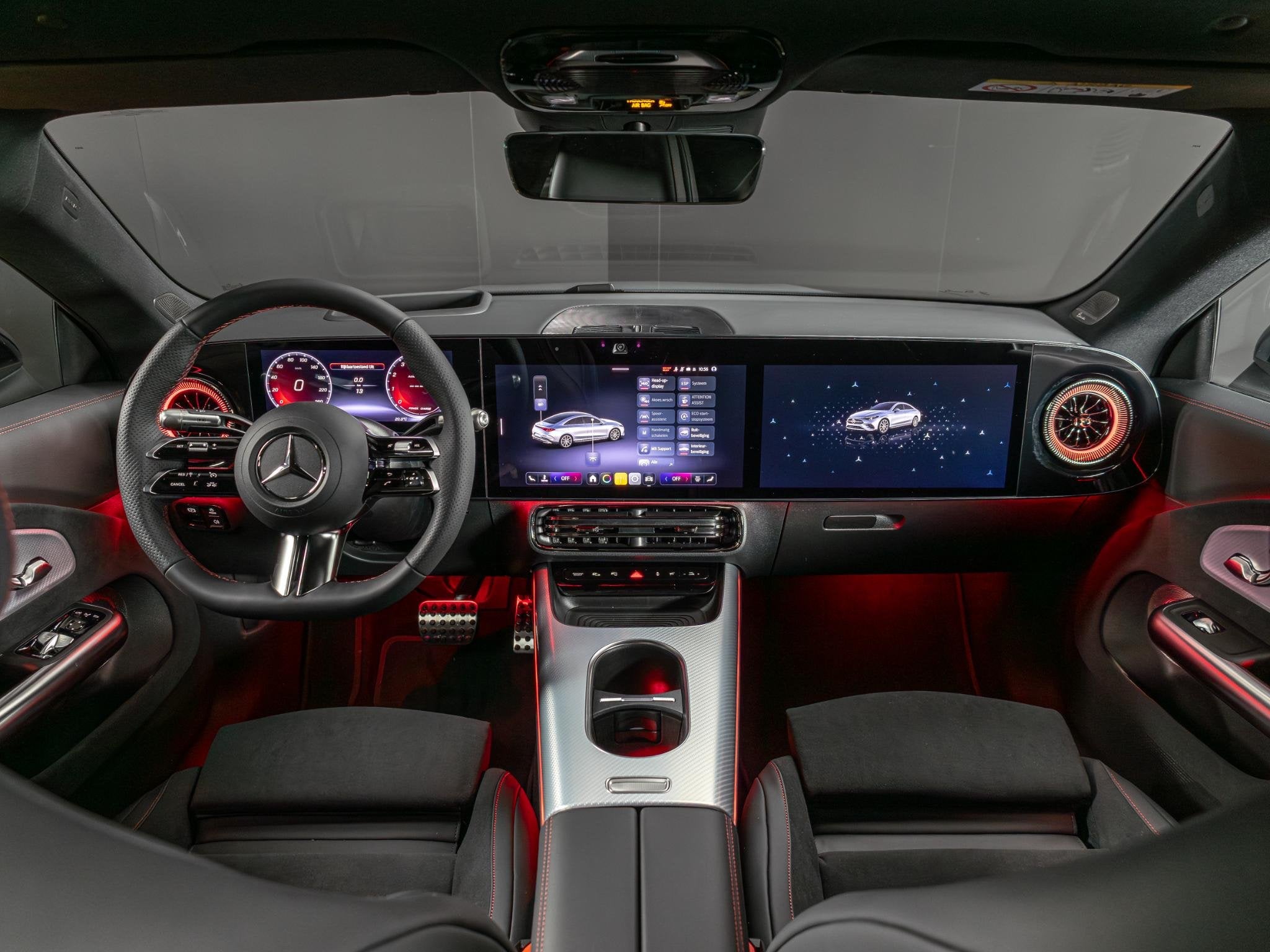 Mercedes-Benz CLA Limousine 180 Business Solution AMG Premiu, Auto's, Mercedes-Benz, CLA, 136 pk, Origineel Nederlands, Bedrijf