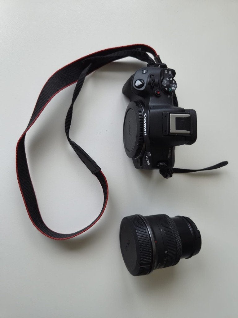 Canon EOS R50 met RF-S 18-45mm F4.5-6.3 IS STM Kit, Audio, Tv en Foto, Fotocamera's Digitaal, Canon, Ophalen of Verzenden, Zo goed als nieuw