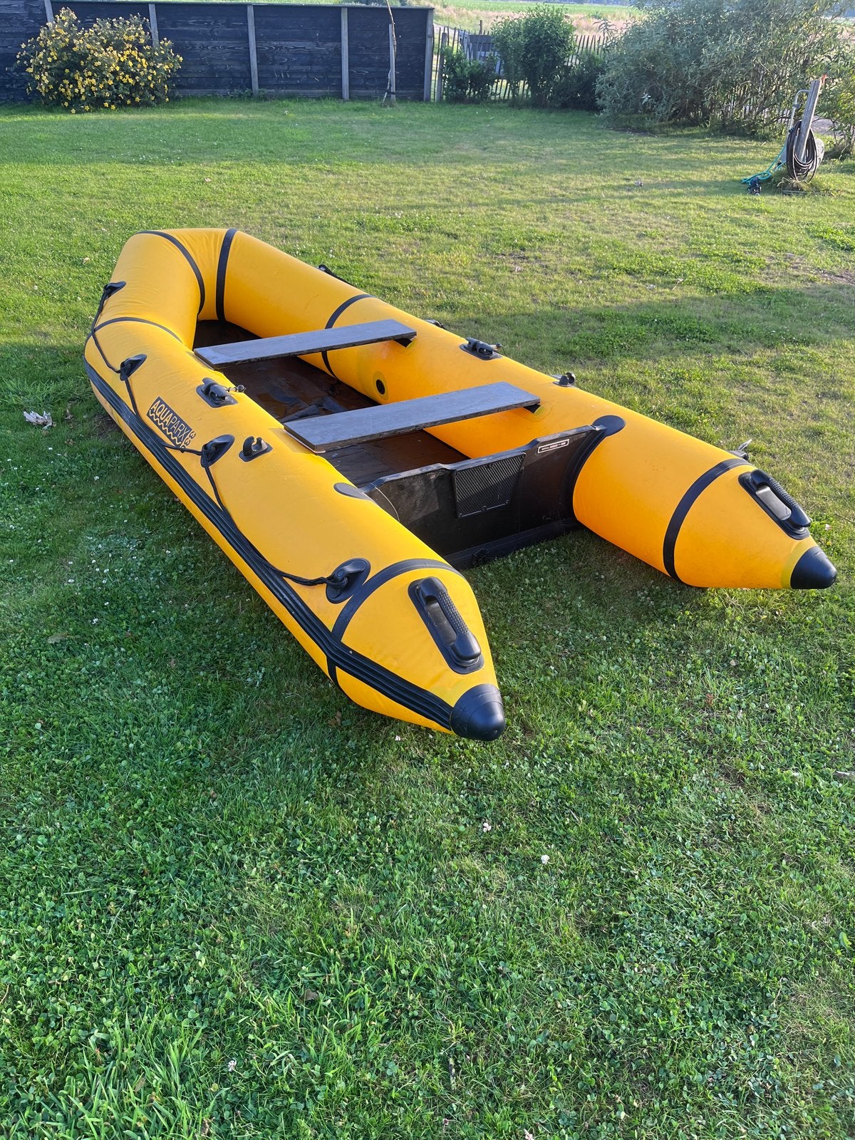 Leuk rubberbootje 3.30 mtr., Watersport en Boten, Rubberboten, Ophalen, 1 m, Zo goed als nieuw, Inclusief motor