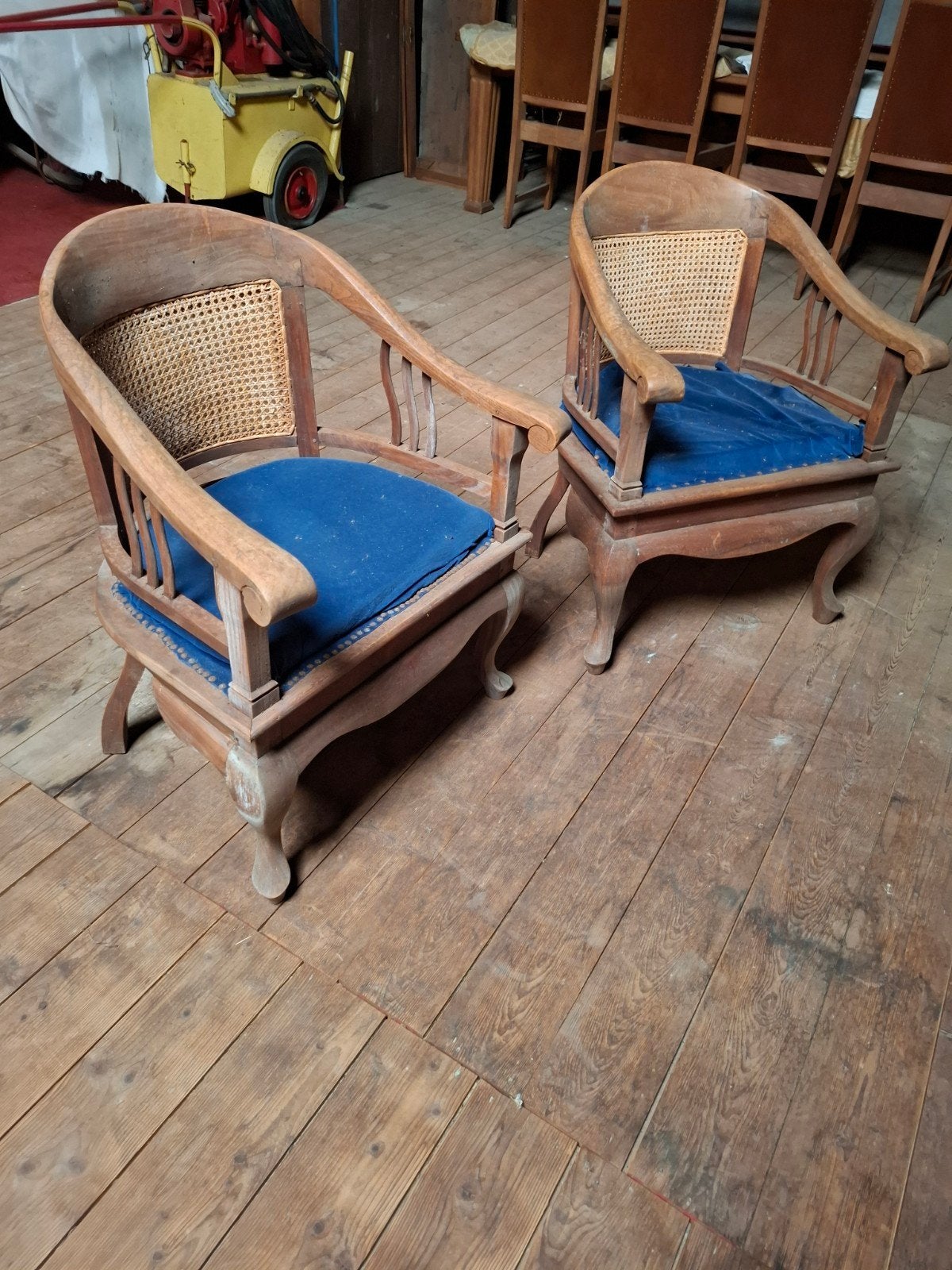 2 x Javaans koloniale plantagestoelen koloniaal, Antiek en Kunst, Antiek | Meubels | Stoelen en Banken, Ophalen of Verzenden