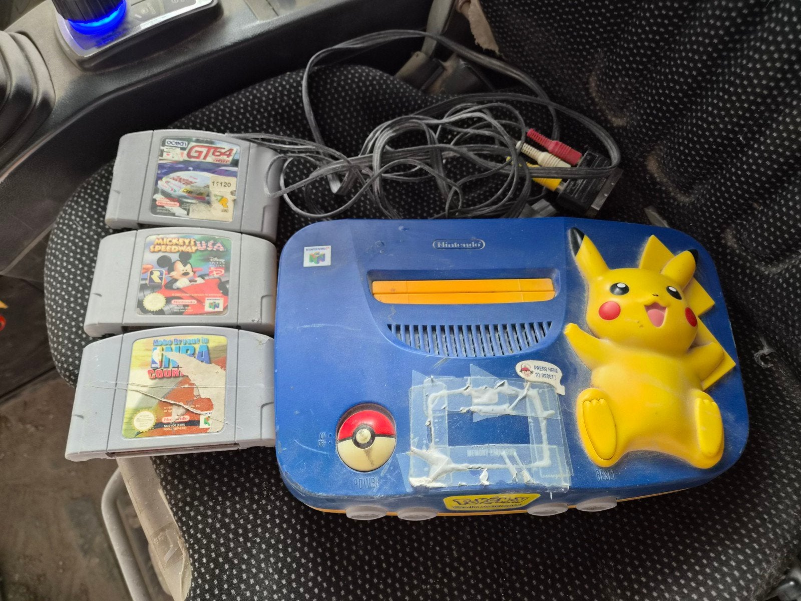 Nintendo 64 Pikachu Limited Edition Console Games controller, Spelcomputers en Games, Spelcomputers | Nintendo 64, Ophalen, Gebruikt