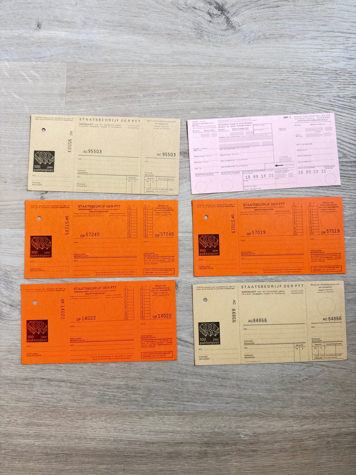 5 PTT Pakketpost Adreskaarten en Internationale Wissel, Ophalen of Verzenden, Overige typen