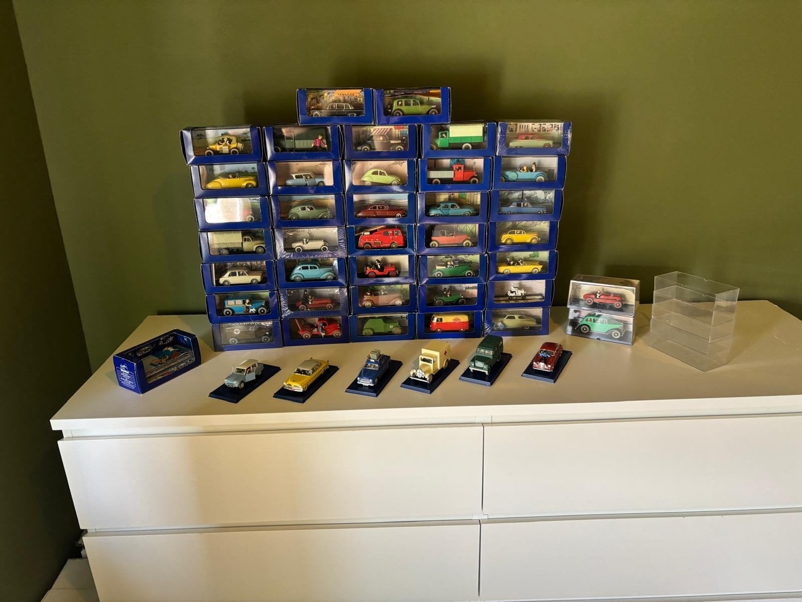 Grote collectie van 42 Kuifje modelauto's schaal 1:43, Ophalen of Verzenden, Zo goed als nieuw, Auto, Overige merken