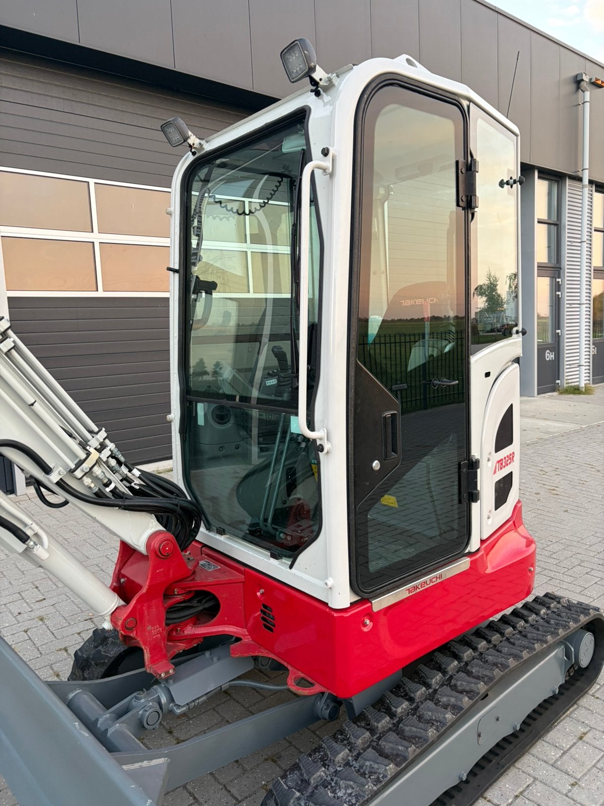 Nette takeuchi tb325 r 2023, Ophalen, Graafmachine