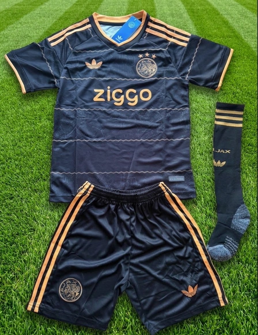 Ajax Voetbaltenue 2026/2027 - Complete Set Volwassen Maat M, Sport en Fitness, Voetbal, Maat M, Ophalen of Verzenden, Nieuw, Set