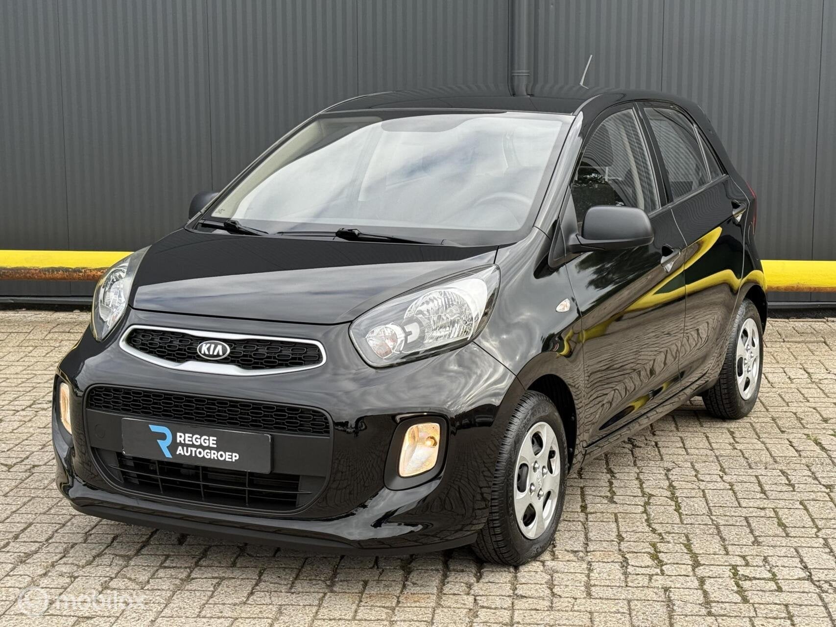 Kia Picanto 1.0 CVVT EconomyPlusLine AIRCO | NIEUWSTAAT, Auto's, Gebruikt, 4 stoelen, Zwart, Handgeschakeld