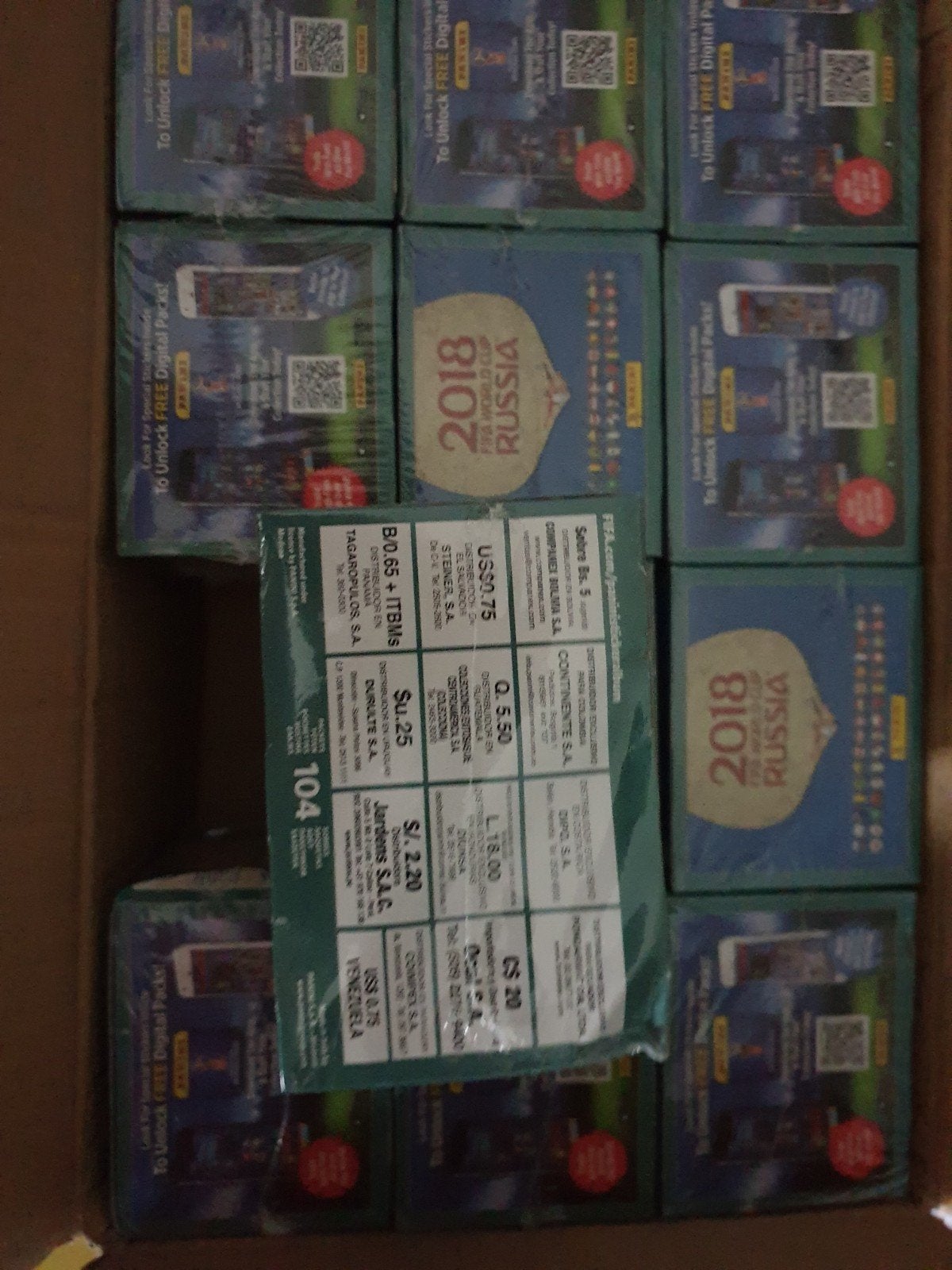 Panini WK 2018 case  (12) Nieuw in doos, Verzenden, Nieuw, Overige sporten, Poster, Plaatje of Sticker