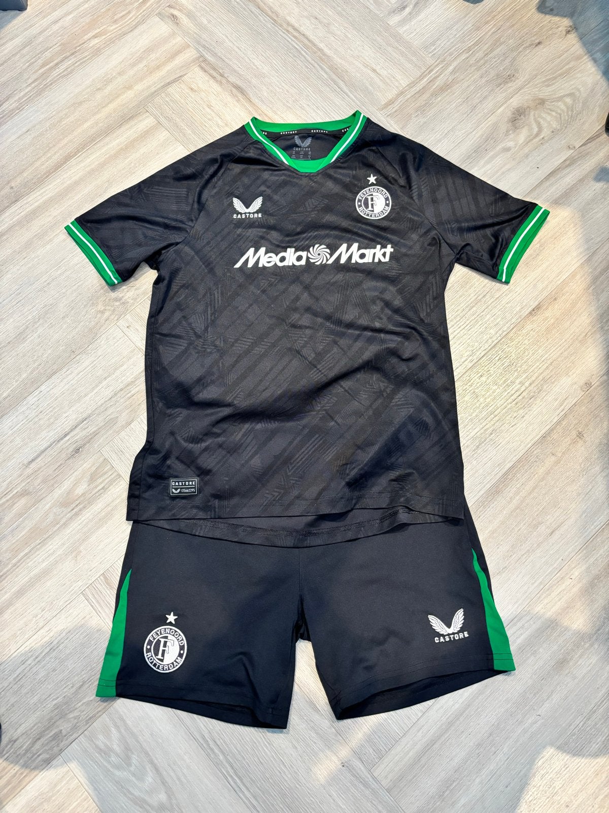 Feyenoord Uit Tenue 2023/2024 - Maat 164 (JXL), Ophalen of Verzenden, Zo goed als nieuw