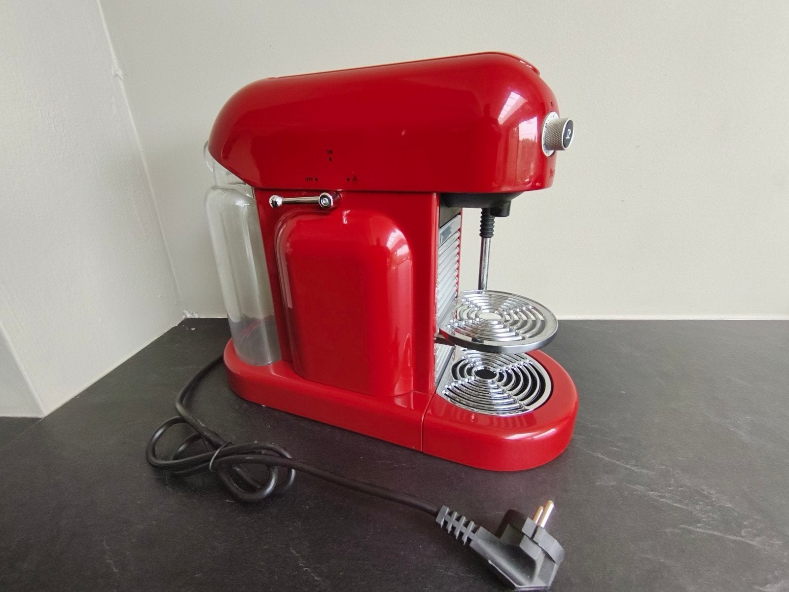 Krups Nespresso Maestria, Ophalen, Koffiepads en cups, Gebruikt, Espresso apparaat