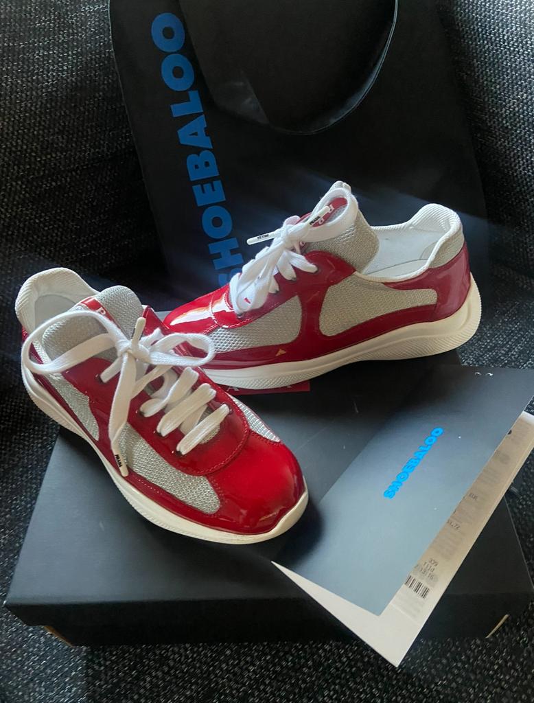 Prada cups, Ophalen of Verzenden, Zo goed als nieuw, Schoenen