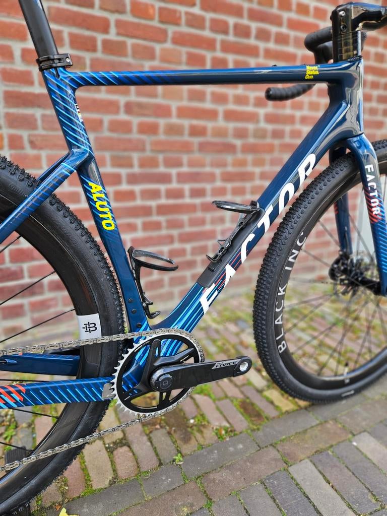 Sale! Factor Aluto Sram Force AXS powermeter inruil mogelijk, 28 inch, Carbon, Nieuw, 15 tot 20 versnellingen