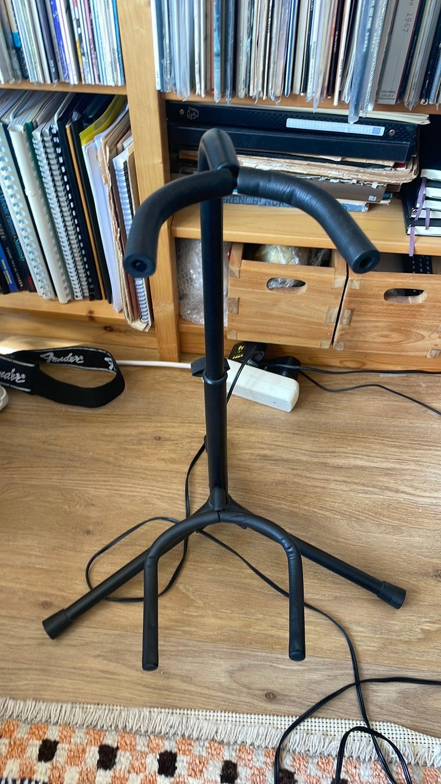 Gitaarstandaard voor elke gitaar, Muziek en Instrumenten, Standaards, Ophalen, Zo goed als nieuw, Instrumentstandaard, Gitaar