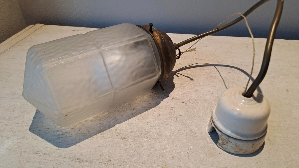 Lief, leuk oud langwerpig lampje, Ophalen