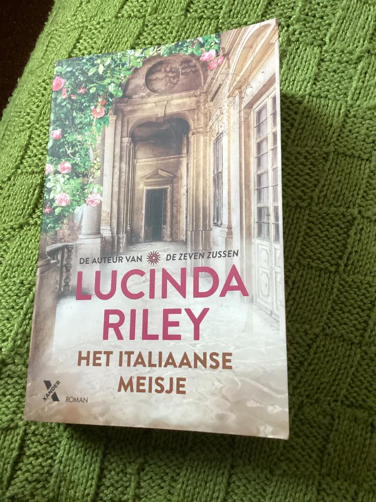 Lucinda riley, Ophalen, Zo goed als nieuw, Film, Tv en Media