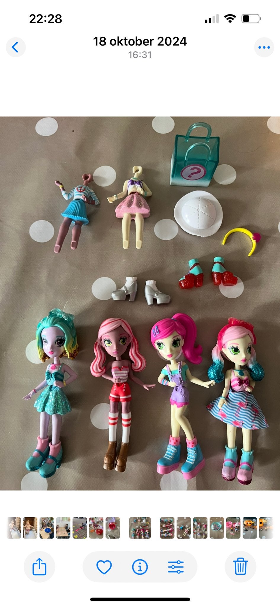 Poppetjes met accessoires en kleding, Ophalen of Verzenden, Zo goed als nieuw, Overige typen