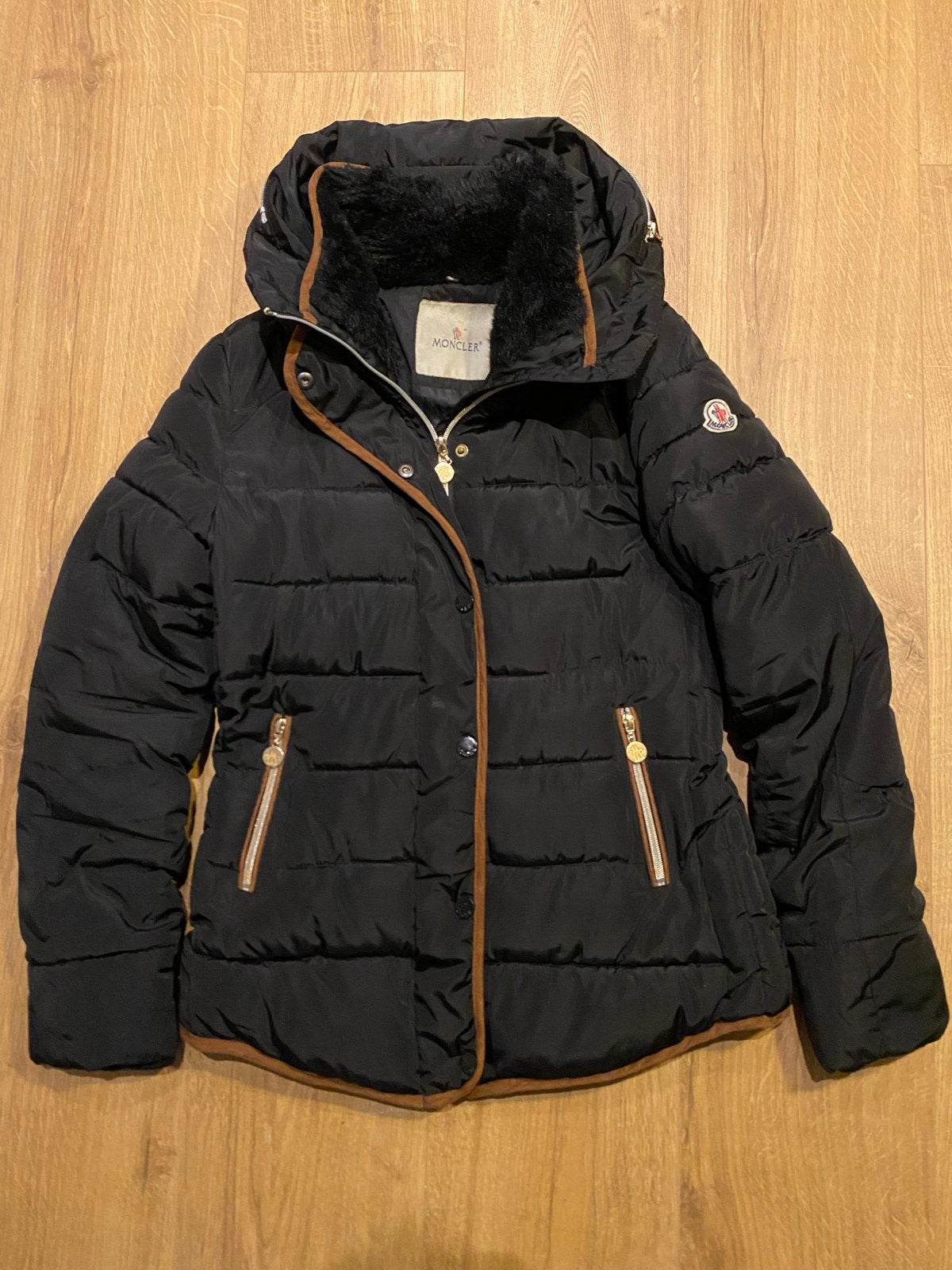 Moncler jas dames maat M - Zwart, Ophalen of Verzenden, Zo goed als nieuw, Maat 38/40 (M), Zwart