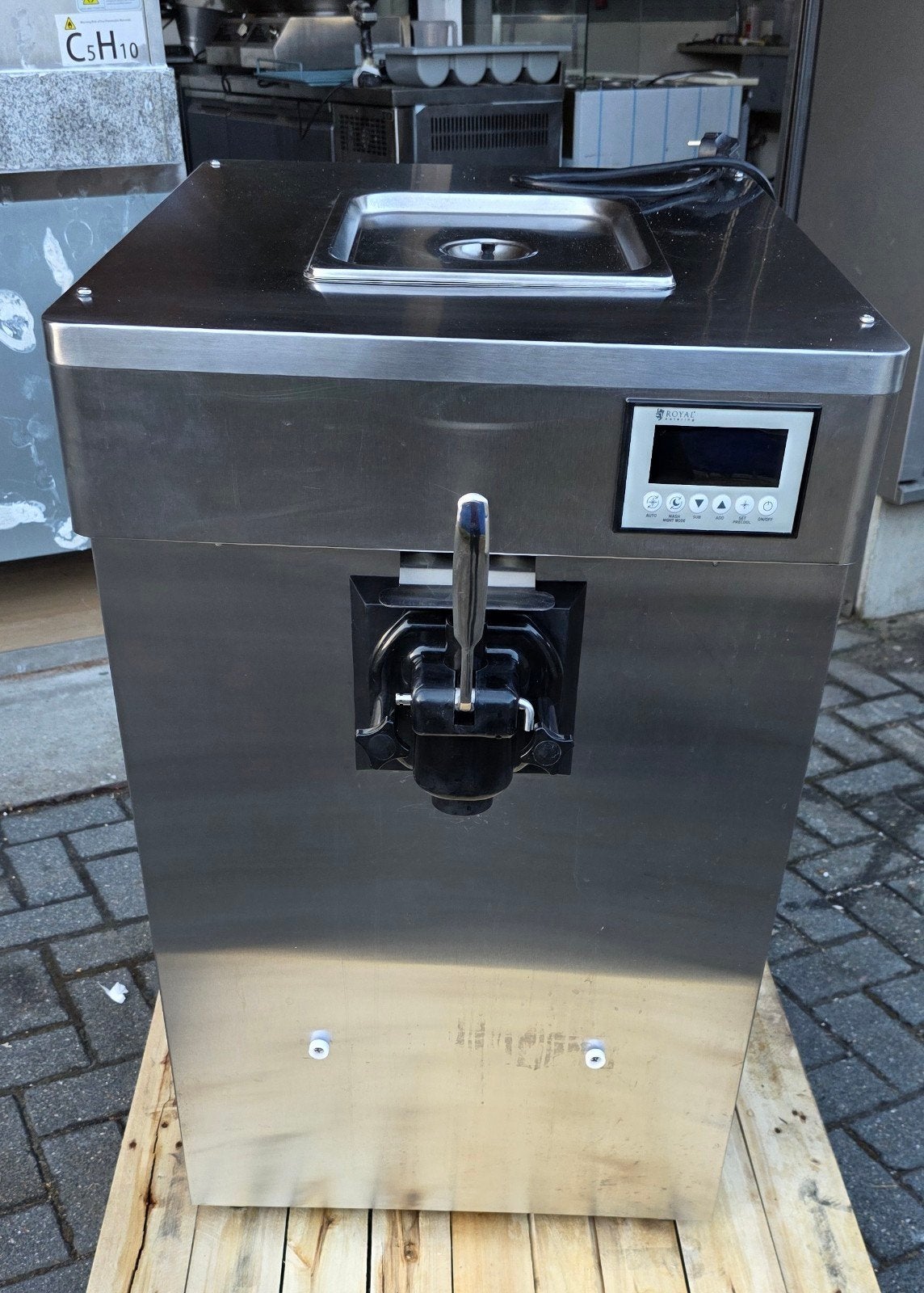 Royal Catering Softijsmachine - Model RCSI-17 - Professionee, Witgoed en Apparatuur, Ophalen, Gebruikt
