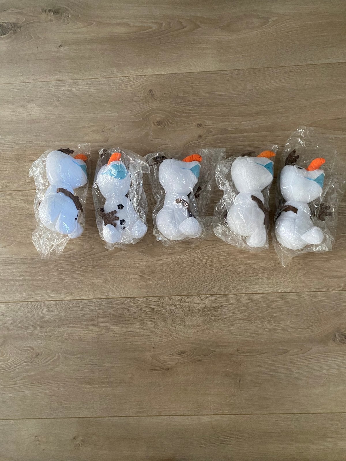 5 Nieuwe Disney Frozen Olaf Knuffels - 15 cm, Disney, Overige typen, Nieuw, Ophalen of Verzenden