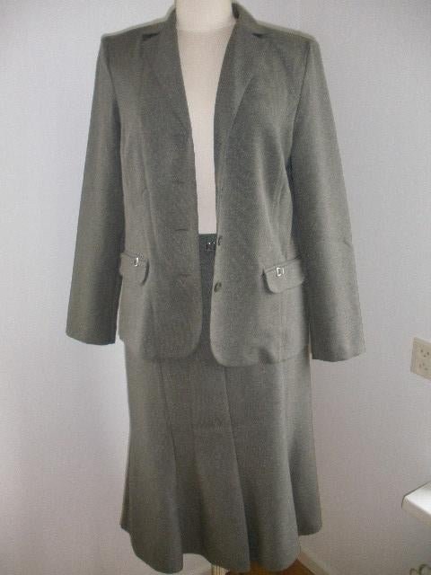 SETTERLADY mantelpak grijs maat 38, Kleding | Dames, Jasjes, Kostuums en Pakken, Maat 38/40 (M), Ophalen of Verzenden, Zo goed als nieuw