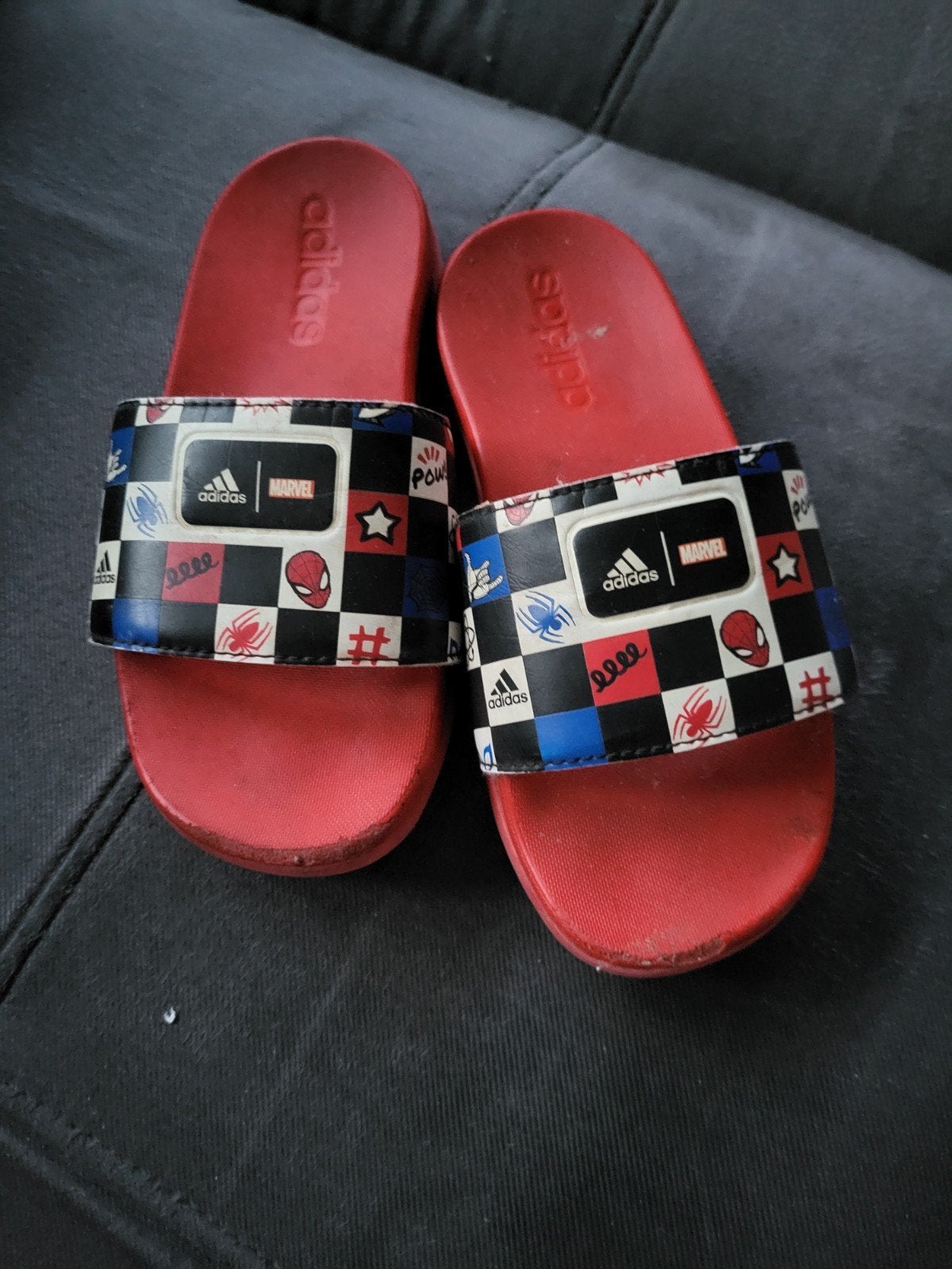 Slippers mt 32, Kinderen en Baby's, Babykleding | Schoentjes en Sokjes, Ophalen of Verzenden, Meisje