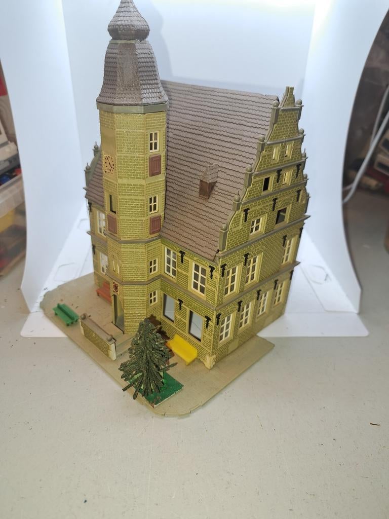 Groot stadhuis in ho, Hobby en Vrije tijd, Gebruikt, Gelijkstroom of Wisselstroom, Brug, Tunnel of Gebouw, Ophalen of Verzenden
