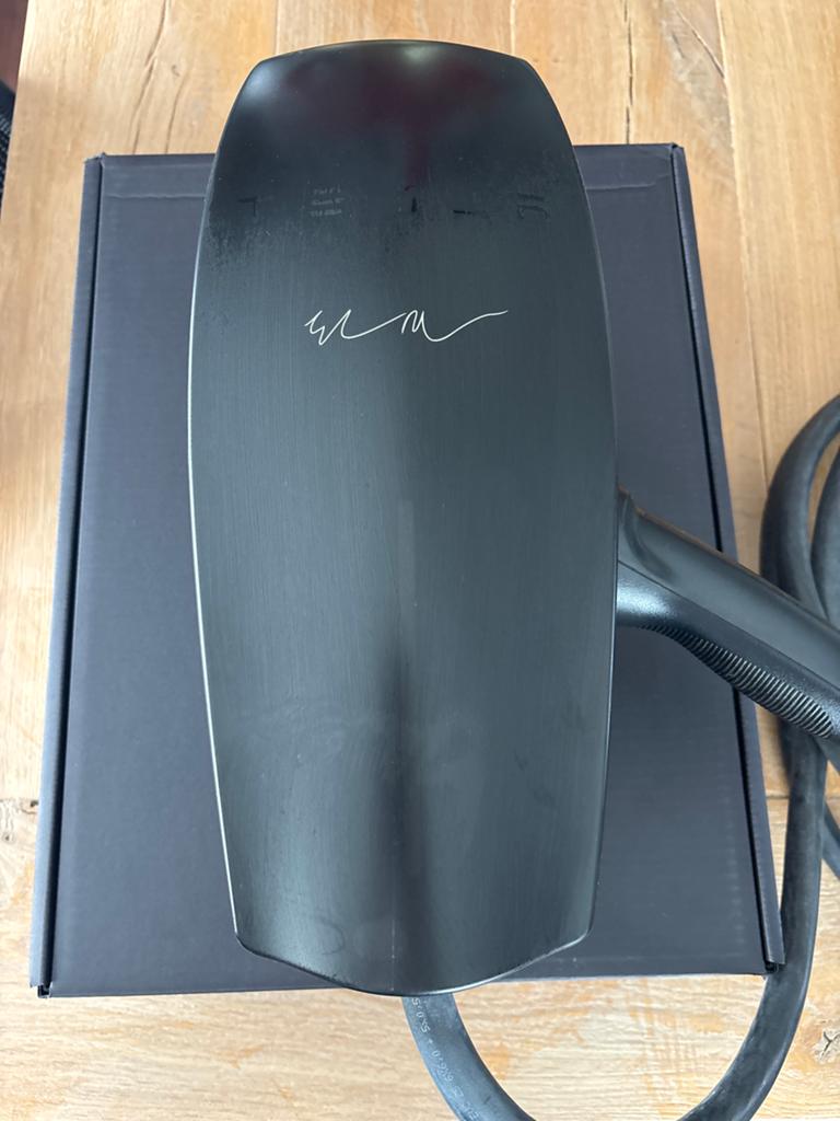 Tesla Wall Connector Laadpaal Signature Edition gen 2, Ophalen of Verzenden, Zo goed als nieuw, Laadpaal